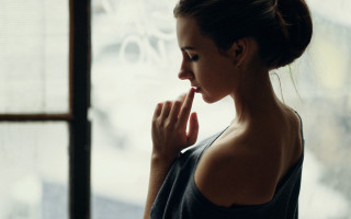 Woman window snow makeup elegant - outside free wallpaper