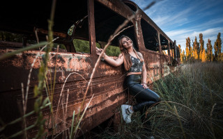 Woman bus field portrait denim - tall grass free wallpaper