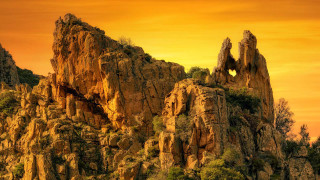 Mountain heart rock formation sunset - beautiful landscape free wallpaper
