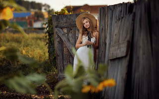 Woman hat flowers portraits autumn - daphne mcclure free wallpaper