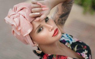 Pink flower woman fashion 3d - a pink flower free wallpaper