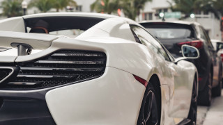 White sports car palm trees 2 - the side of the road free wallpaper