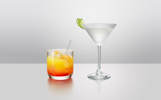 Champagne glass cocktail lime slice - photorealism free wallpaper