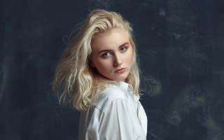 Blonde woman white shirt jeans 2 - studio portrait free wallpaper