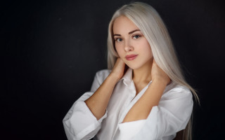 Blonde woman rococo portrait blue - white hair free wallpaper