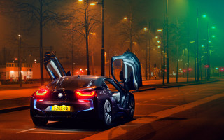 City street night open door - bernt tunold free wallpaper
