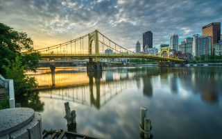 Bridge city skyline river dawn - a bridge over a river free wallpaper