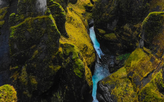 River rocky mountains moss blue - the middle of the picture free wallpaper