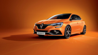 Bright orange car black rim - a black rim free wallpaper