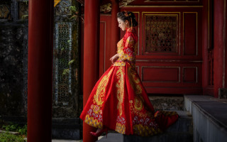 Woman red yellow dress red - a red building free wallpaper