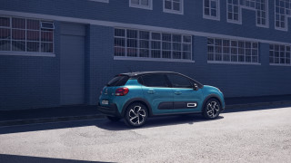 Blue car building chainlink fence - corneille free wallpaper