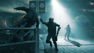 Gas mask run city night - a man in a gas mask free wallpaper