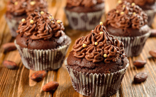 Chocolate cupcake frosting sprinkles wooden - a wooden surface free wallpaper