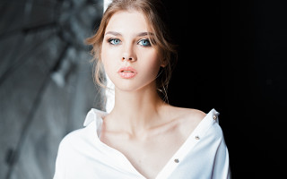 Woman blueeyes whiteShirt portrait blurry - blue eye free wallpaper for desktop