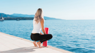 Woman sitting red pole water - the water and mountains free wallpaper