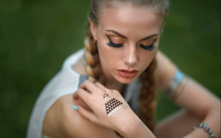 Anka zhuravleva tattoo bracelet ring - her wrist free wallpaper