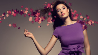 Purple dress flower butterfly autumn - her hand and a butterfly free wallpaper
