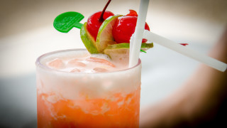 Cherry lime drink green leaf - a green leaf free wallpaper