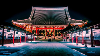 Red roof building gate night - eishōsai chōki free wallpaper