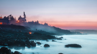 Beach hill house fog lighthouse - a hill in the distance free wallpaper