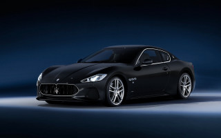 Black maserati studio blue black - a white spot free wallpaper