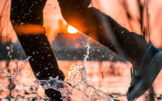 Puddle reflection sunset starry sky - their foot free wallpaper