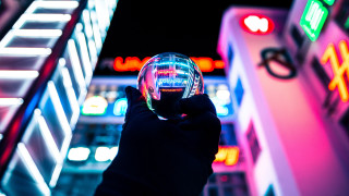 Neon cyberpunk holography glassball male - elsa bleda free wallpaper