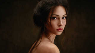 Woman messy bun serious portrait - messy free wallpaper