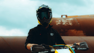 Man motorcycle helmet goggles desert - profile picture free wallpaper