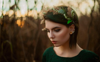 Green haired woman forest portrait - a green hair free wallpaper