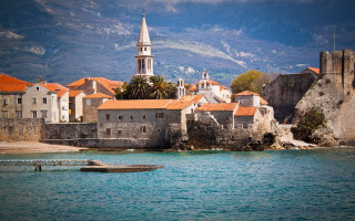 Medieval village church mountain water - alen divi free wallpaper