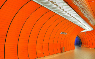 Subway tunnel clock bench viennese - viennese actionism free wallpaper