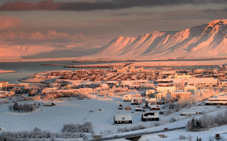 Town mountain water snow covered - mountain in the background free wallpaper