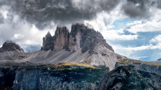 Mountain range cloudy sky castle - a few cloud above free wallpaper