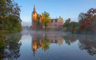 Large building tower lake autumn - a tower free wallpaper