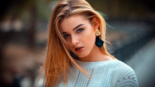Blonde blueeyes serious portrait rain - serious free wallpaper for desktop