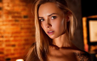 Woman tattoo brick wall candle - a candle free wallpaper