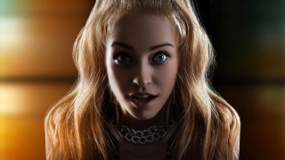 Surprised blonde blue eyes necklace - a necklace and a necklace free wallpaper