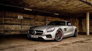 Silver mercedes sports car parking - under free wallpaper for desktop