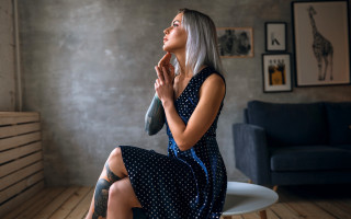 Woman sitting blue dress polka - adrienn henczné deák free wallpaper
