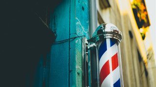 Streetlight building blue door red - a blue door free wallpaper