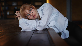 Woman glasses woodenfloor whiteblack hands - a wooden floor free wallpaper