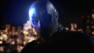 Man blue mask city night - vfx free wallpaper for desktop