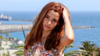 Red haired woman ocean pier - red hair free wallpaper