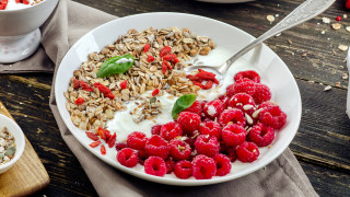 Granola raspberries yogurt table assemblage - arcimboldo free wallpaper