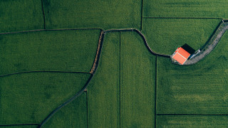 Small house green field red - free airplane wallpaper