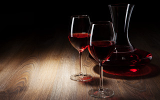 Wine glasses bottle still life - a bottle of wine free wallpaper