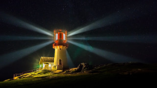 Lighthouse night stars light beam - free light wallpaper