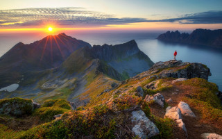 Mountain top ocean sunset landscape - a mountain top free wallpaper