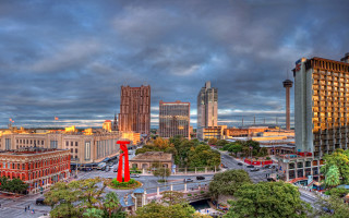 City skyline clouds red sculpture - the picture free wallpaper